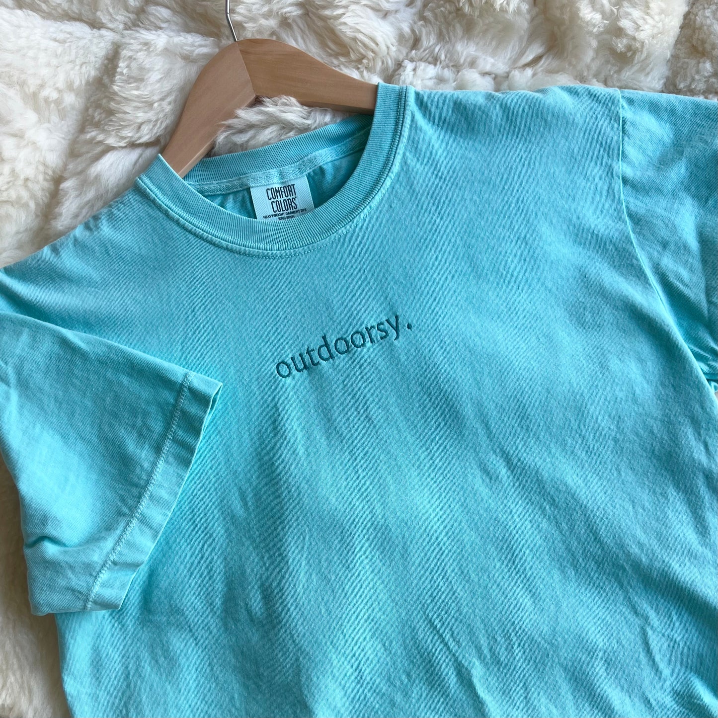 Outdoorsy Period Embroidered Boxy T-Shirt