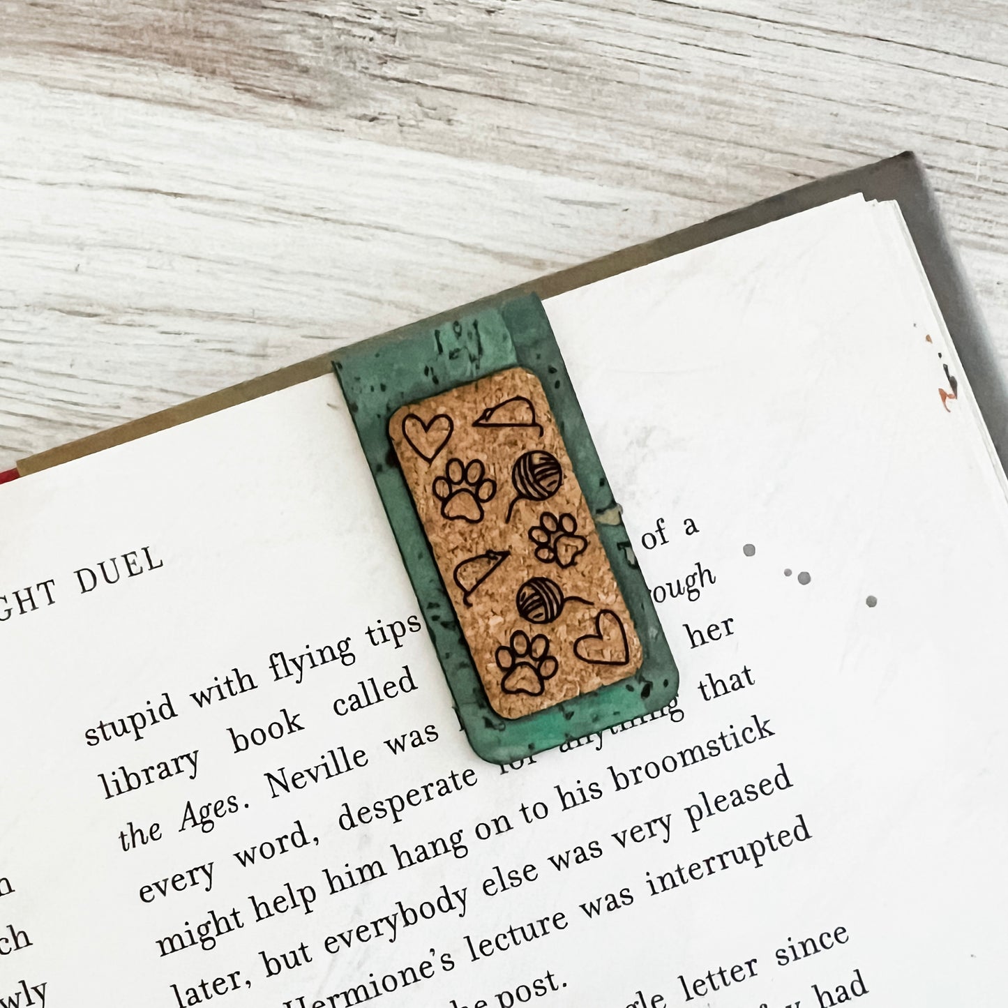 Kitty Love Magnetic Bookmark - Cork Fabric